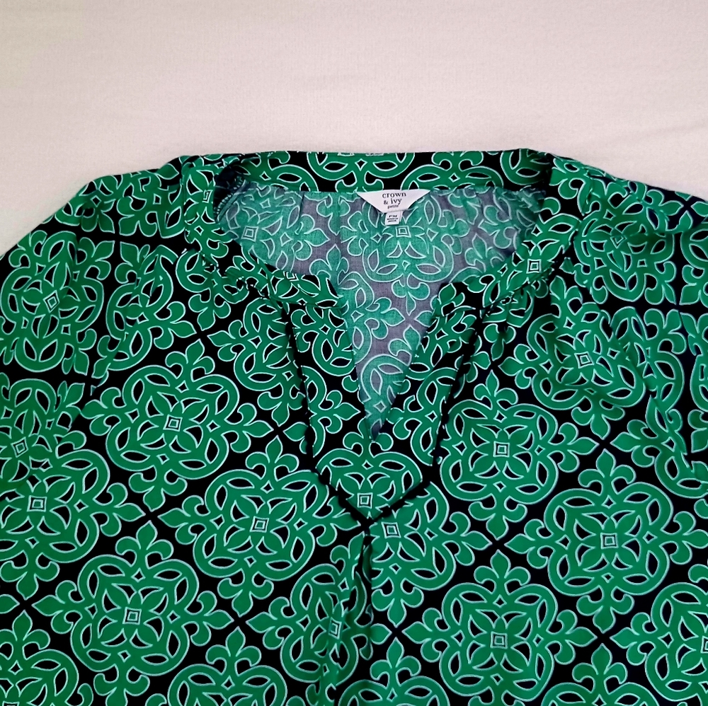 CROWN & IVY Green Floral Blouse, Mp. - Picture 7 of 10